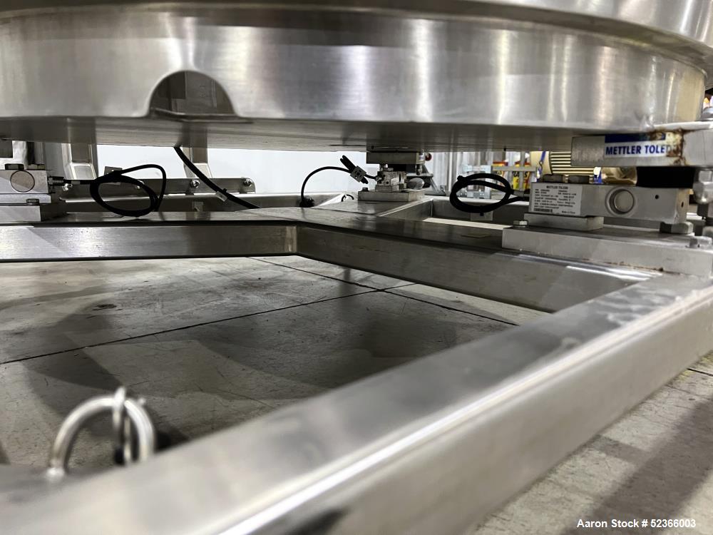 264 gallon Thermo Scientific #HyClone, single use bioreactor, 38" diameter x 50" straight side, flat top & - Image 8