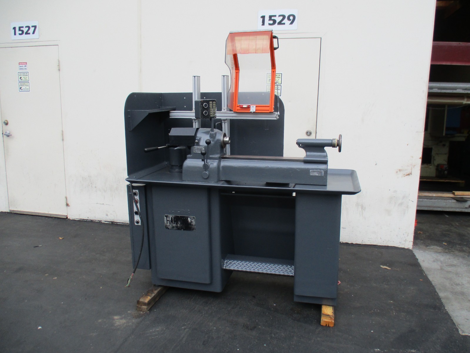 9" x 17" Hardinge #DV-59, lathe, 5" chuck, 1-1/16" capacity, 230-3500 RPM - Image 3