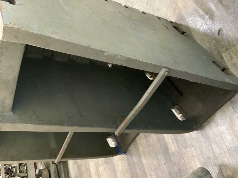 18-1/2' " x 48" x 28" T-slotted angle plates, cast iron, pair - Image 4