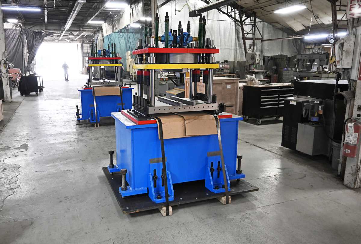 30 Ton, UCG, 4-post pneumatic cut-off press, 3 stroke, 36" between post, 2025, new - Image 3