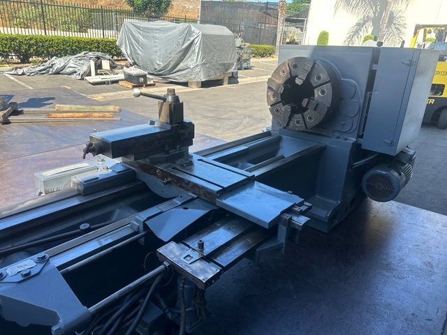 Kuraki #LC-403, Hollow Spindle Lathe, 33" swing, 130" cc, 12.5" bore, 20.75" swing over cross slide, 1982 - Image 8