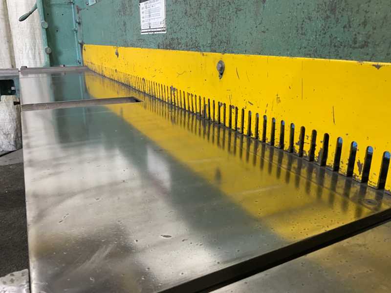 10 gauge x 8' Wysong #1096, power squaring shear, 24" front operated back gauge, 12 hold downs, 88" squaring - Image 5