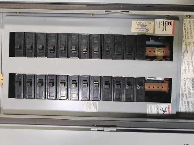 100 Amps, Eaton Cutler Hammer, PRL1A Pow-R-Line Panelboard, 120/208 VAC, 3PH, 4W, 3R, 32 spaces, unused - Image 6