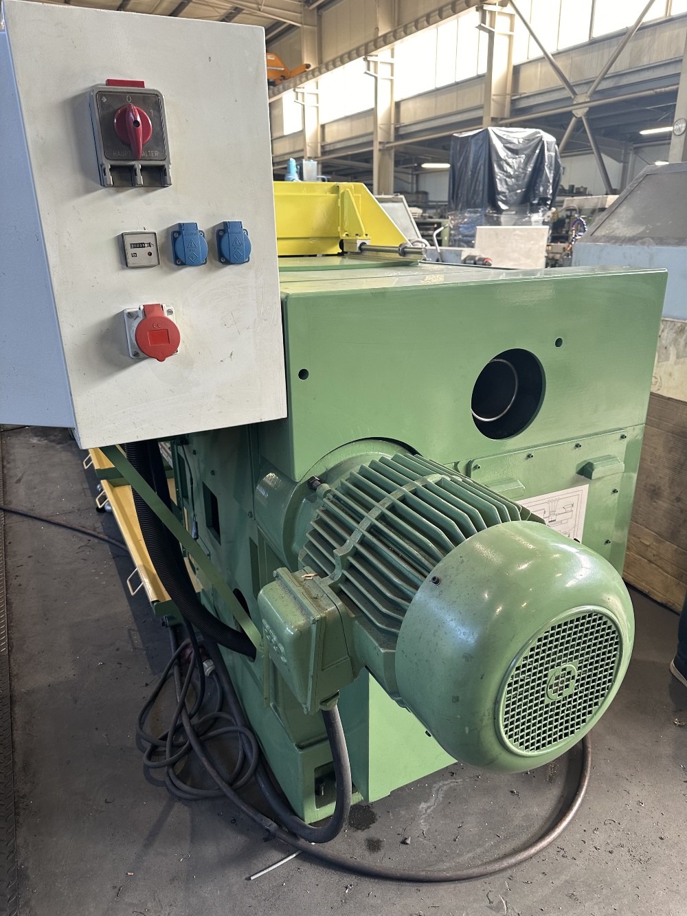33" x 236" VDF Gildemeister #M820x6000 Lathe | Heavy Duty Engine Lathe | Rebuilt | digital read out | 6000mm - Image 5