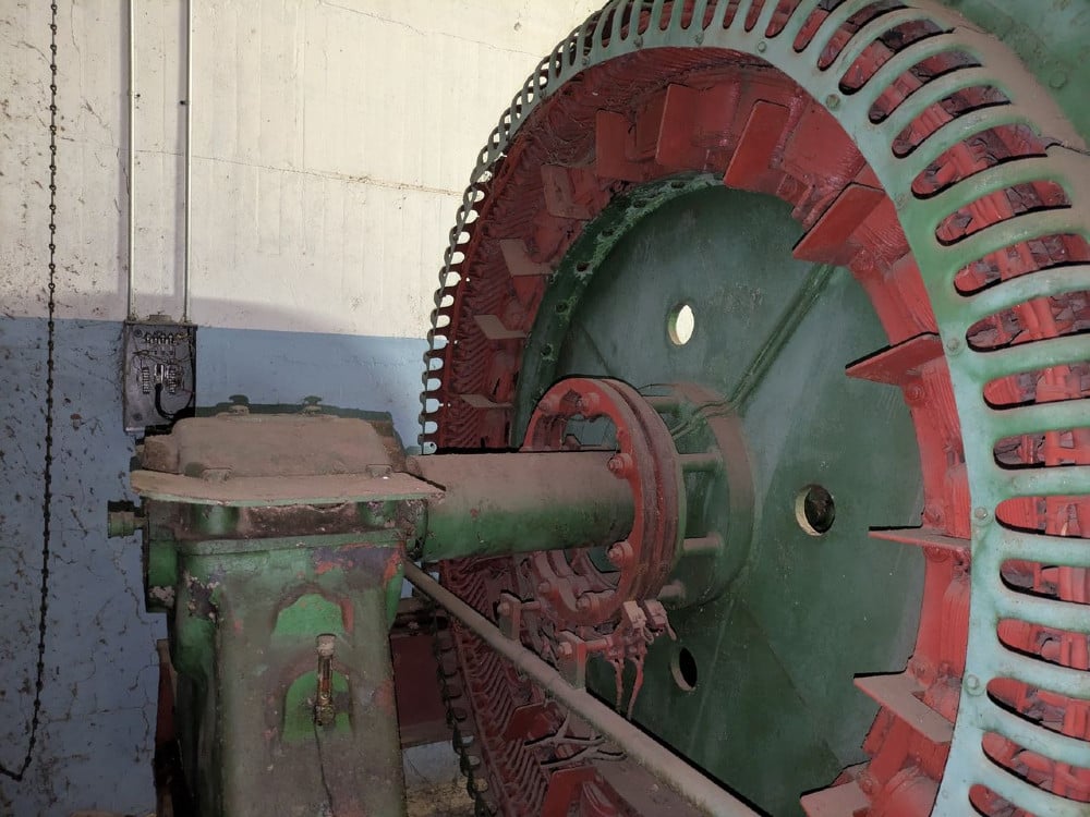 1000 HP 240 RPM Westinghouse synchronous motor 2300 Volts - Image 5