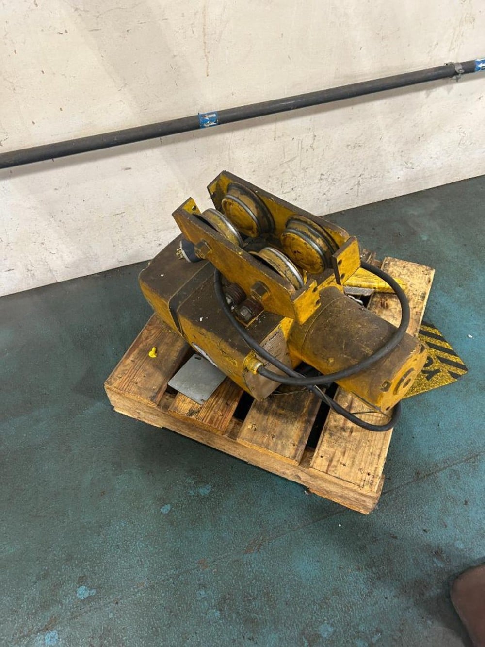 2 Ton, Contrex I-Beam Contrex w/4000 lb. CM Shopstar chain hoist 6 post (Already Taken Down) - Image 3