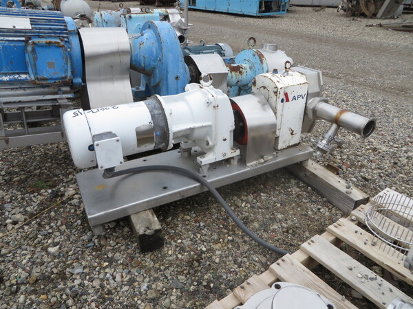 APV Crepaco, Sanitary Positive Displacement Rotary Pump, Stainless Steel, 3" threaded Inlet, 2.5" Open - Image 2