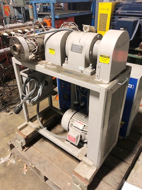 LCI #ES-36/36, Melt Pump w/Control, 175 liter/min. Pump capacity, 450°F, 72 RPM, 5 HP, 230/460 V - Image 10