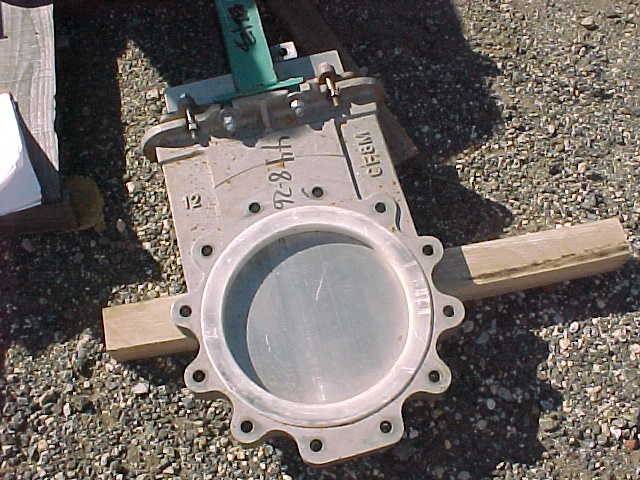 12" L &M, Stainless Steel Pneumatic Slide Gate Valve, 150 psi - Image 2