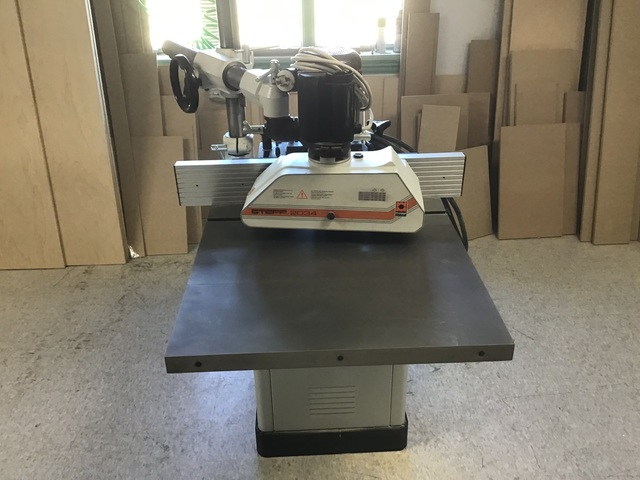 Delta #43-459, Shaper, w/ Power Feeder, 5 HP, 208-230/460 V., 1.25" spindle, 7k/10k RPM, 27" x 40" table - Image 2