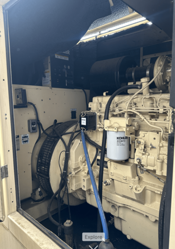 180 KW Kohler, diesel generator with day tank, sound attenuated enclosure, low hours - Image 5