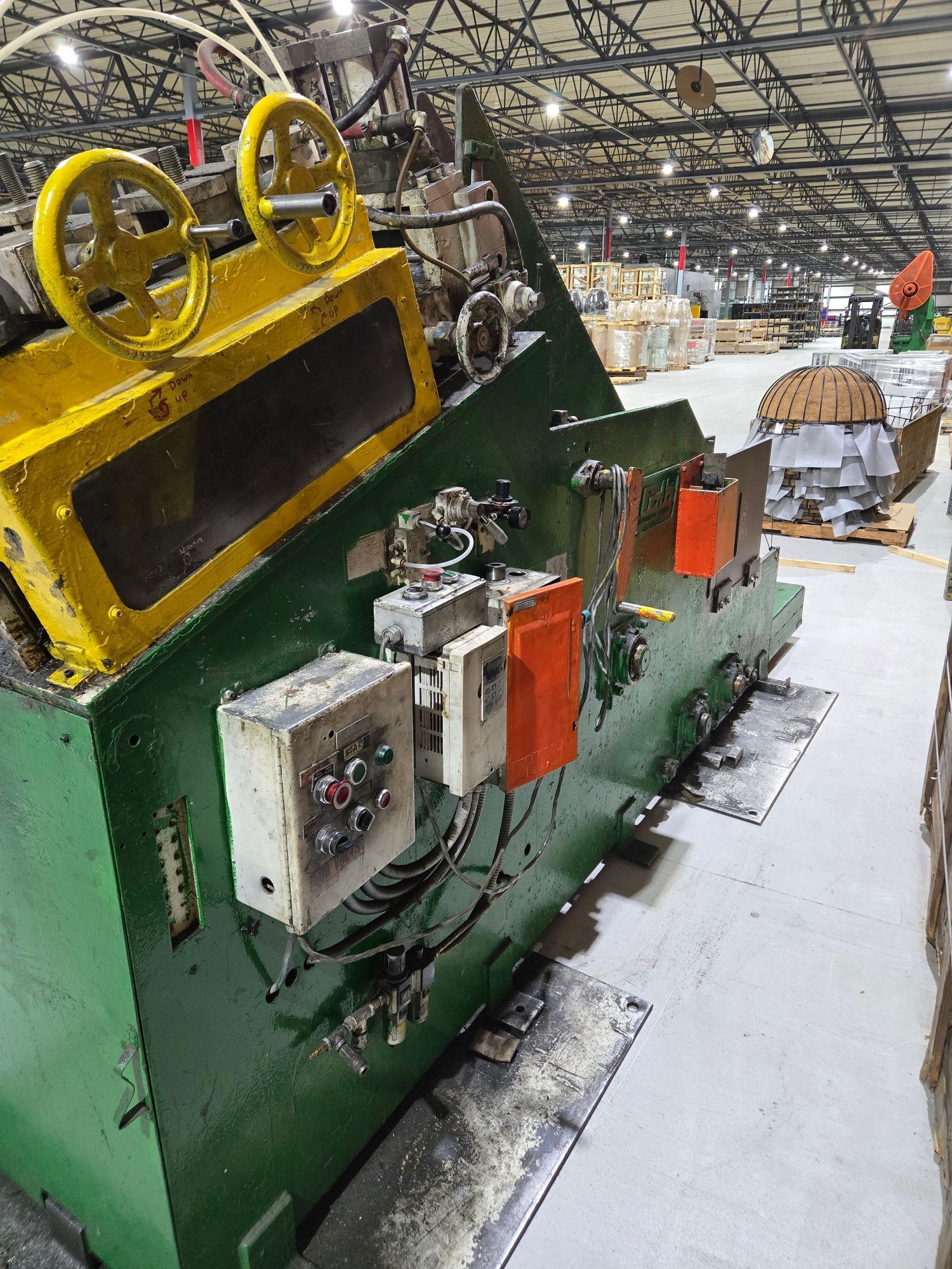 10000 lb. Colt #CSHC-100-12, coil cradle / straightener, 12" x 0.230" stock, 72" outside dimension, 1992 - Image 5