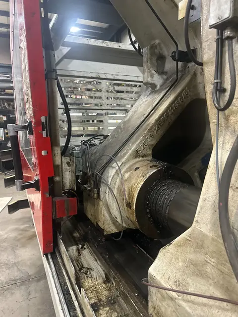 880 Ton, 116 oz., Milacron #MM-880-116, horizontal plastic injection molder, 9.8" ejection stroke, 55.1" x - Image 7