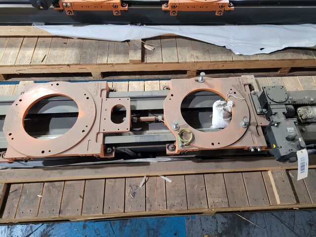 Kuka, KL 250-3, 8.5m x 2 RTU with 3 dual robot carriages, new - Image 2