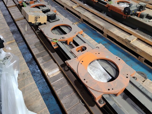 Kuka, KL 250-3, 8.5m x 2 RTU with 3 dual robot carriages, new - Image 5