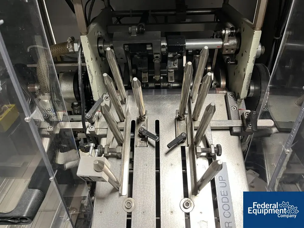 IWKA #CP150, Horizontal Cartoner, w/ leaflet & carton feeder, glue, scanner, sensor, PLC, 480 V., 1987 - Image 7