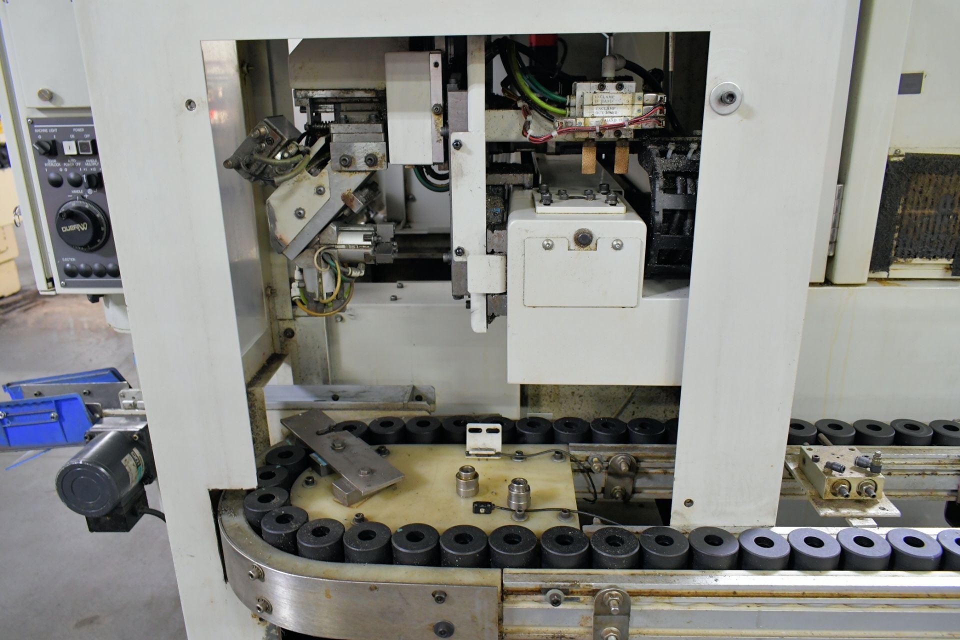 Miyano #Ocean-GN-3200, gang type CNC chuker with robotic loading, Fanuc 0iTD, 2008 - Image 5