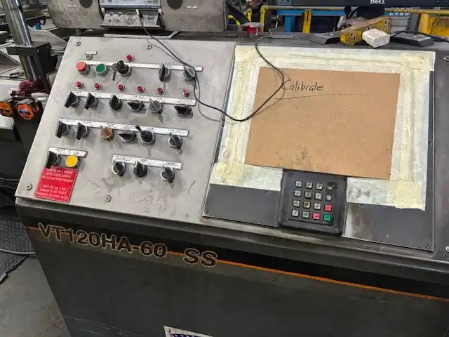 18" x 24" Hem #VT120HA-60 Smart saw automatic vertical band saw with mitering, 16' 6" x 1.25" x .42"blade - Image 4