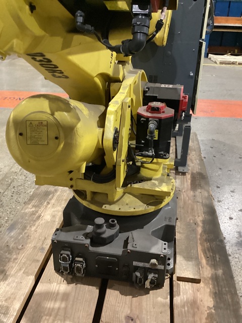 Fanuc, R-2000iB/210F, robot with R30iA controls - Image 4