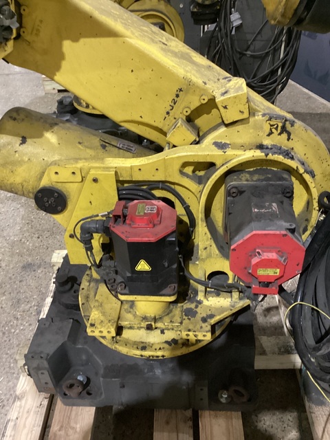 Fanuc, R-2000iB/210F, robot with R30iB controls - Image 9