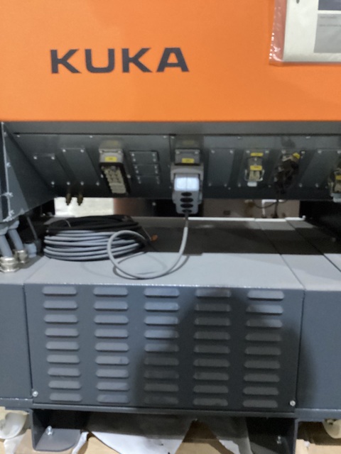 Kuka, KR16 L6-2, pair of robots, KRC4 NA controller & TT3A reamer, new - Image 6