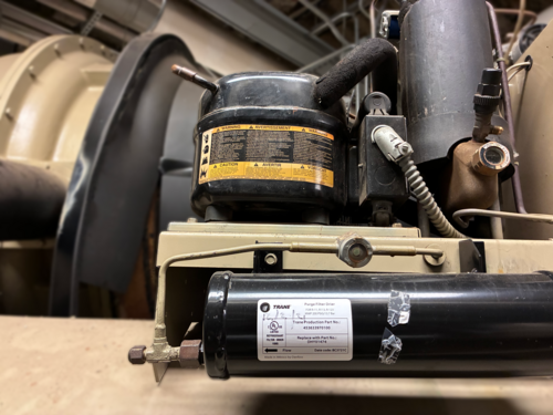 347 Ton, Trane #CVHF770, Hermetic Centrifugal Liquid Chiller, adaptive Control, 12' L, 1998 - Image 4