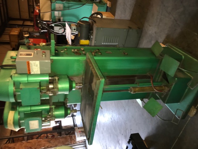 Snow #1-UD, Tapping Machine, Vertical 2-Spindle, 10.4" x 18" Table, #10 to 0.25" Tapping capacity, 1/3 HP - Image 2