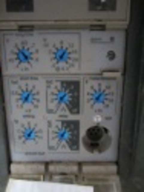 1600 Amps, Square D, WA6ASR44A9SXBXXXXX, manually operated, drawout, new surplus, #IC5743 - Image 2