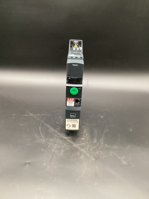 SCHNEIDER ELECTRIC ATV320U04N4B Frequency Converter NEW - Image 6