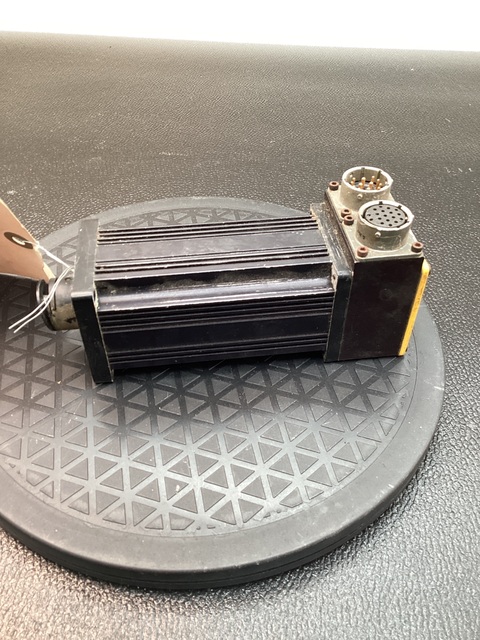 Parker sm233be-ntqn brushless servo motor 1000ppr encoder used - Image 2