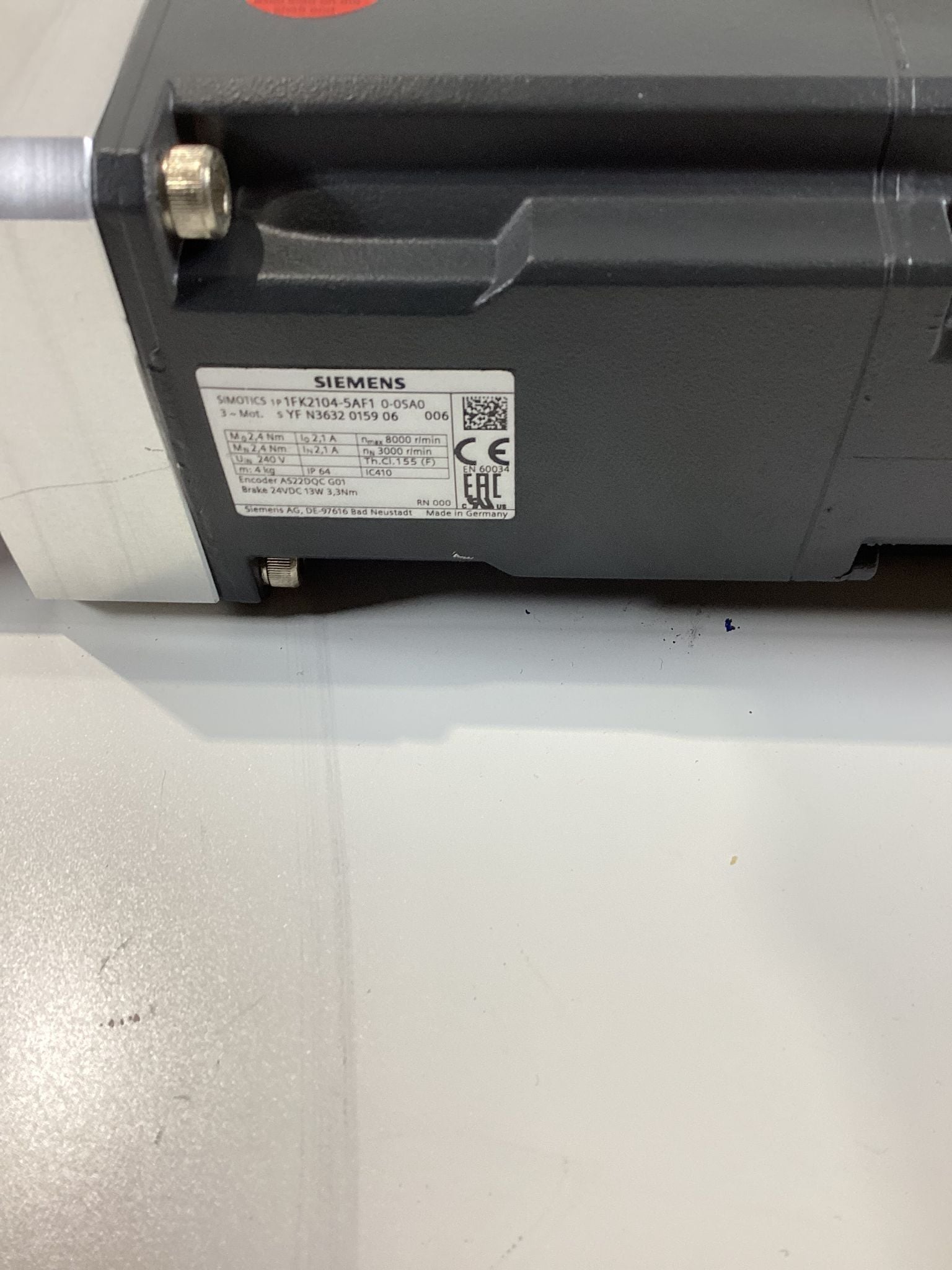 SIEMENS 1FK2104-5AF10-0SA0 Servo and Spindle Motors USED - Image 2