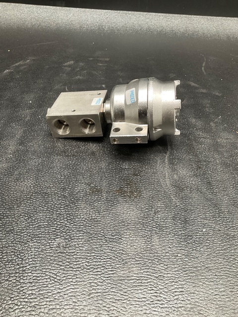 Alcon 33d31z5a3-6j259 solenoid valve 3/2 way ss 24vdc new - Image 4