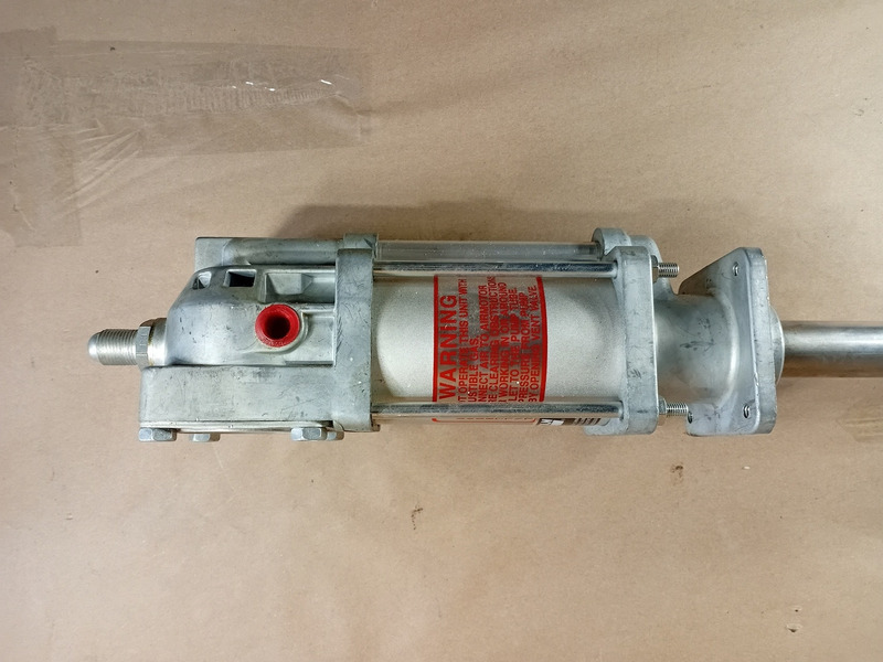 Letourneeau #R4186102, automatic lube pump assembly, new surplus - Image 3