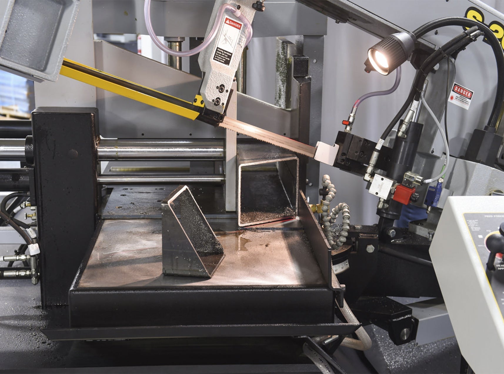 13" x 18" Hyd-Mech #S20A, scissor band saw, 1" x 14'10" blade, 5 HP, coolant - Image 7