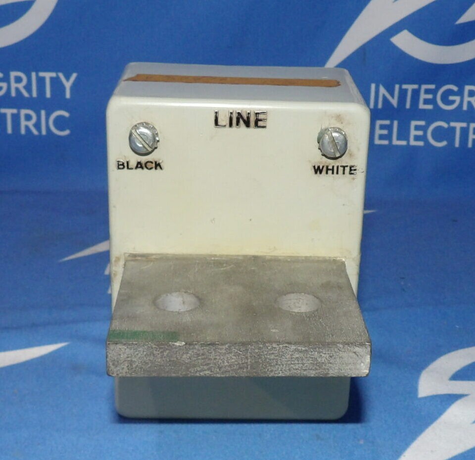 General Electric #TKRG404, 400A type TKR ground fault neutral transformer, new in box - Image 3