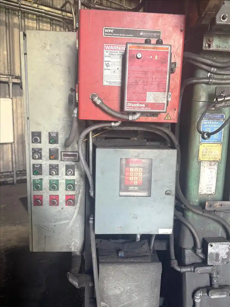 250 Ton, Bliss #SC2-250, straight side double crank press, 8" stroke, 10" slide adjustment, 60" x 42" bed - Image 5