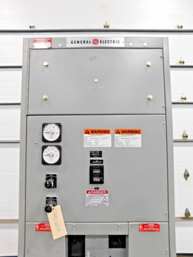 800 Amps, General Electric #AV-Line, switchboard with breakers, 120/208 Volts - Image 2