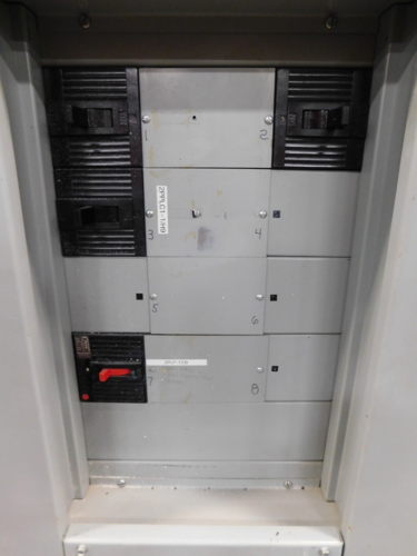 800 Amps, General Electric #AV-Line, switchboard with breakers, 120/208 Volts - Image 4