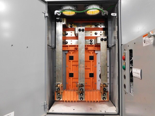 Siemens, 89DF57613004 Tiastar, motor control center, 800 amp, 600 Volts - Image 10