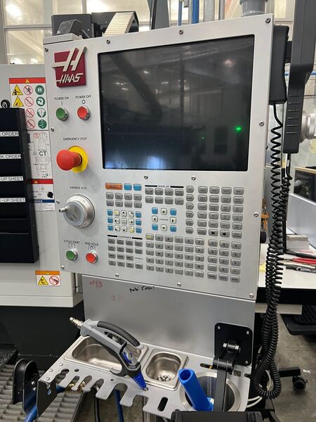 Haas #GM-2, CNC gantry machining center, 145" X Travel, 87.5" Y Travel, 22" Z, 8100 RPM, 31 automatic tool - Image 4
