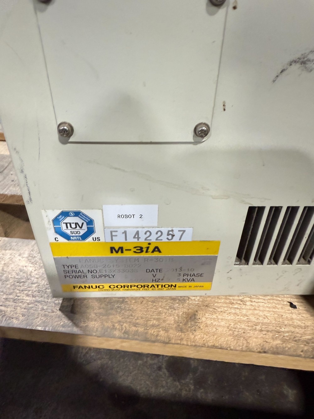 Fanuc, m- 3ia/6s, Delta Series with R-30iB controller, Robot Pick & Place Cell/Enclosure Included (4 - Image 5