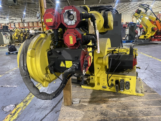 Fanuc, R-2000iA/200T, robot with RJ3iB controls, parts only - Image 3
