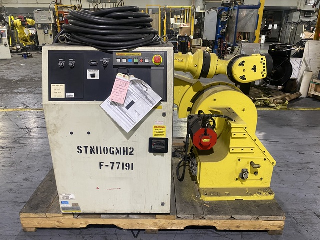 Fanuc, R-2000iA/200T, robot with RJ3iB controls, as is - Image 1