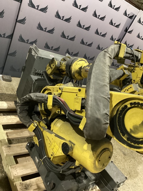 Fanuc, R-2000iB/210F, robot with R-30iB controls - Image 3