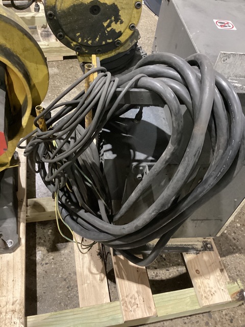 Fanuc, R-2000iB/210F, robot with R-30iB controls - Image 7