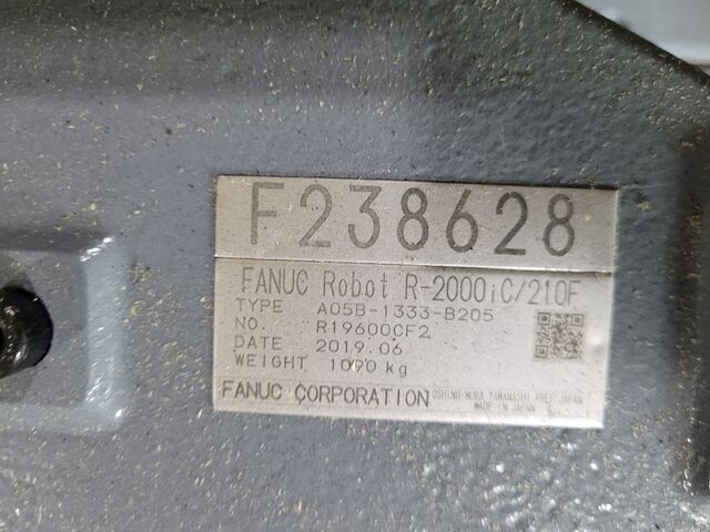 Fanuc, R-2000iC/210F, robot with R-30iB controls, missing wrist, refurbished - Image 9