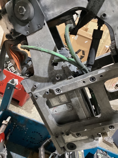 Weld Gun, Milco #665-16001-121, pinch type weld gun - Image 2