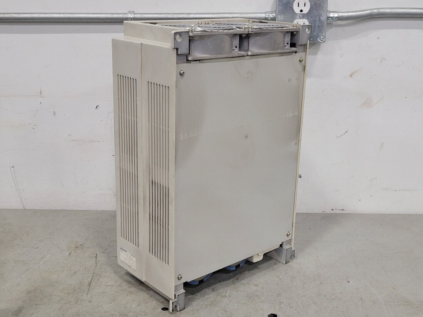 Mitsubishi #FR-A240-18.5K-U, AC drive inverter, 25 HP, 66.9 amps, 460 Volts - Image 7
