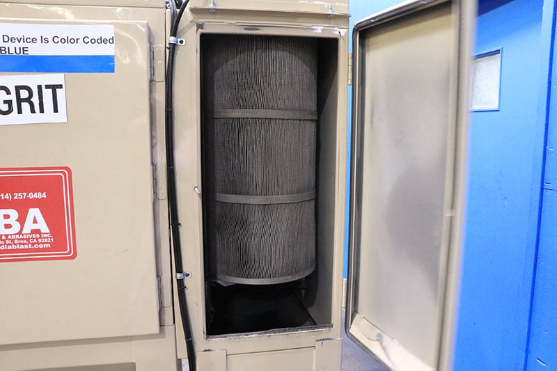 28" width x 36" D x 30" H Media Blast #N200-3030, abrasive sand blast cabinet, cyclone sipon, 2020 - Image 5