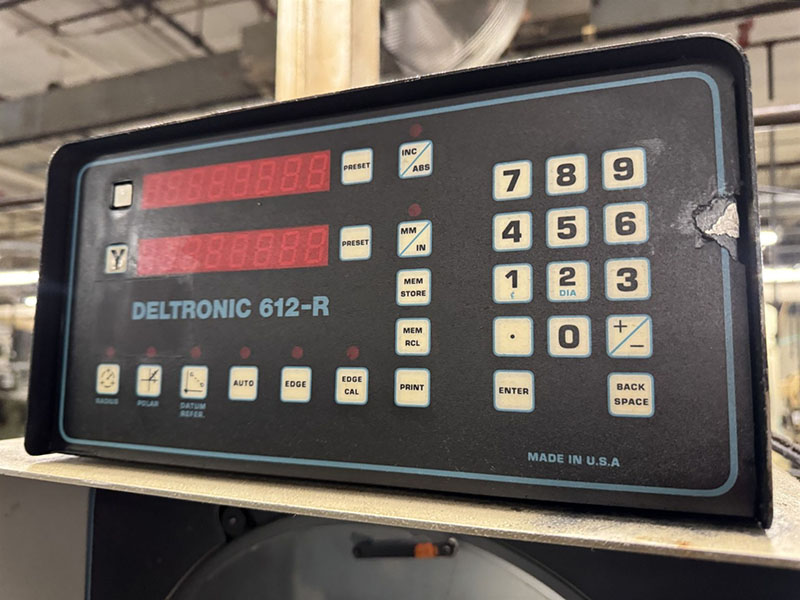 16" Deltronic #DH216-612R, bench model optical comparator, horizontal projection, fiber optic surface - Image 6